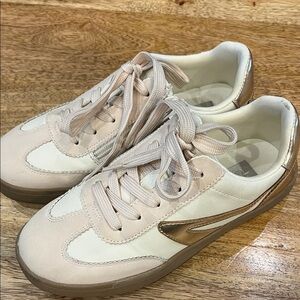 Girls Doce Vita shoes